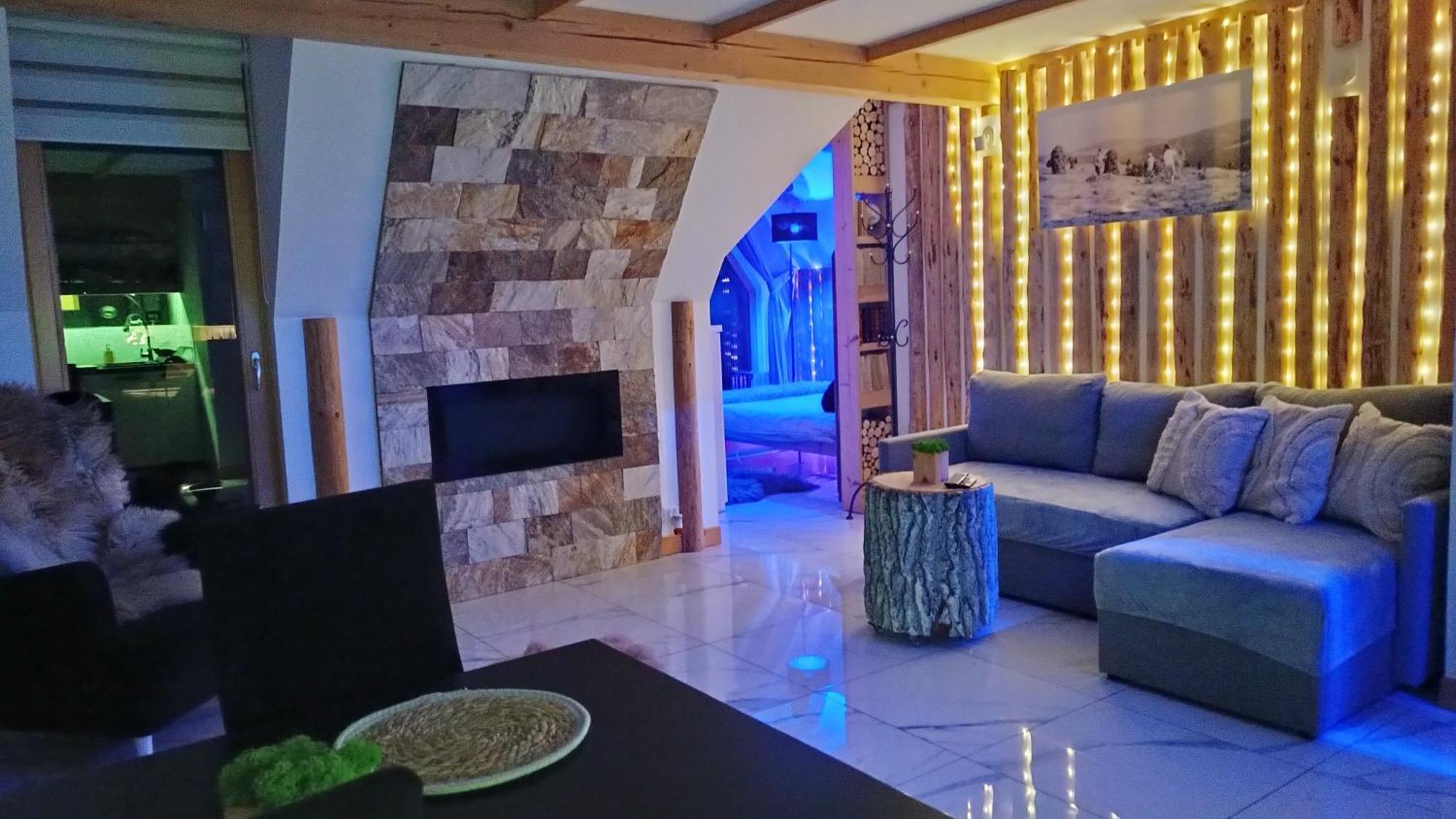 Lux Houses W Domku Tylko Dwa Apartamentyz Jacuzzi Zewnetrznym Gron Exterior photo